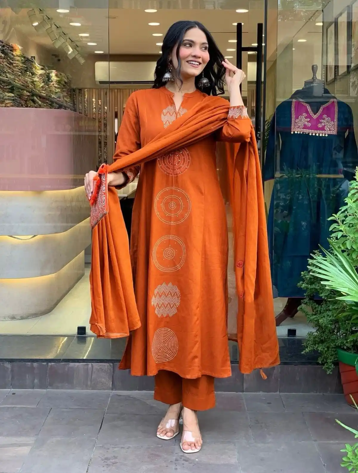 Elegant Straight Cut Salwar Suit With Beautiful Embroidery Design